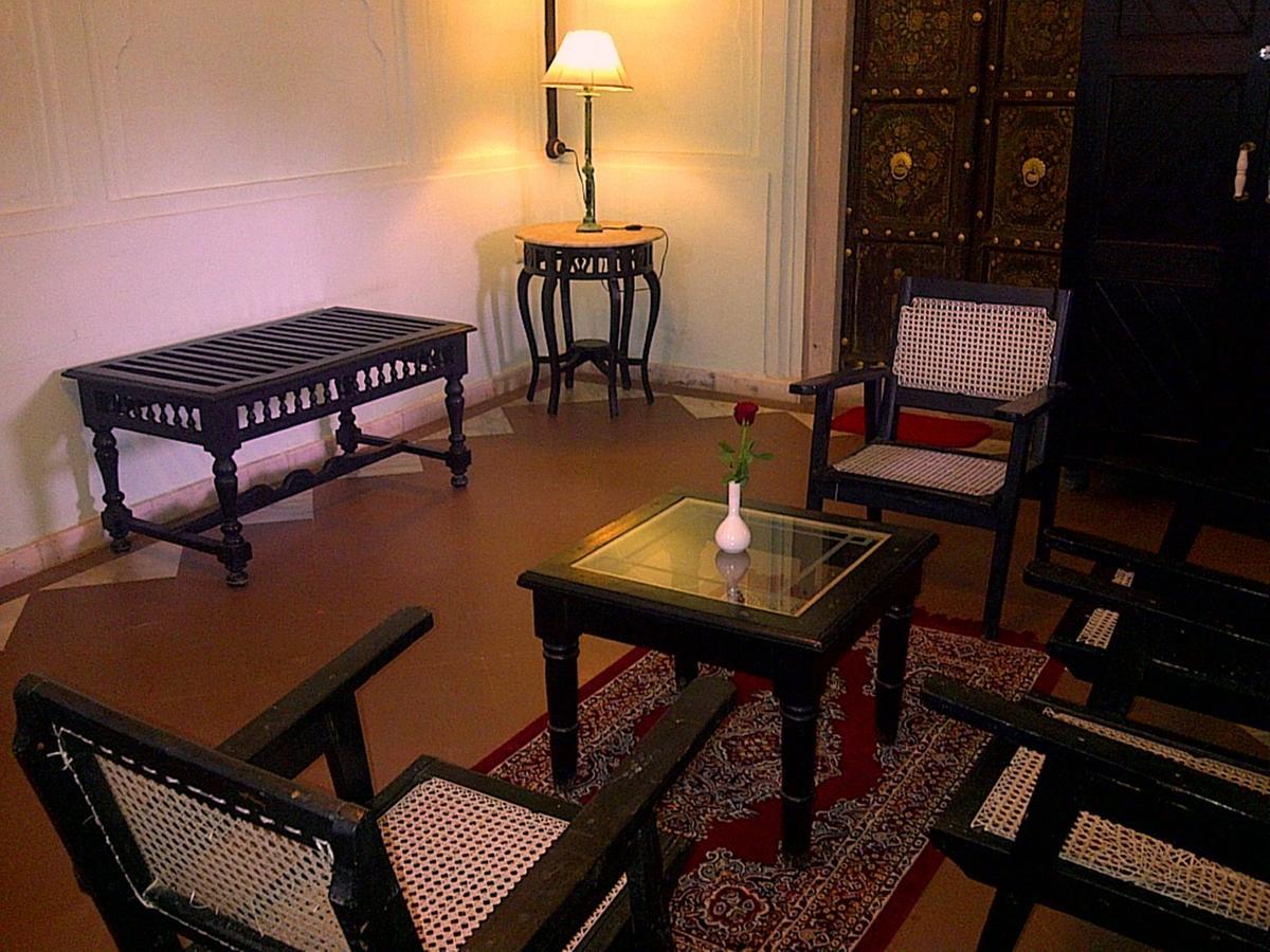 Mahal Khas Palace 珀勒德布尔 外观 照片