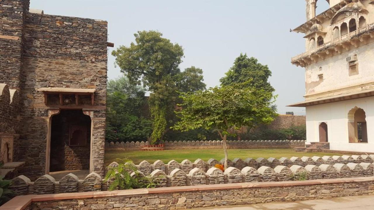 Mahal Khas Palace 珀勒德布尔 外观 照片