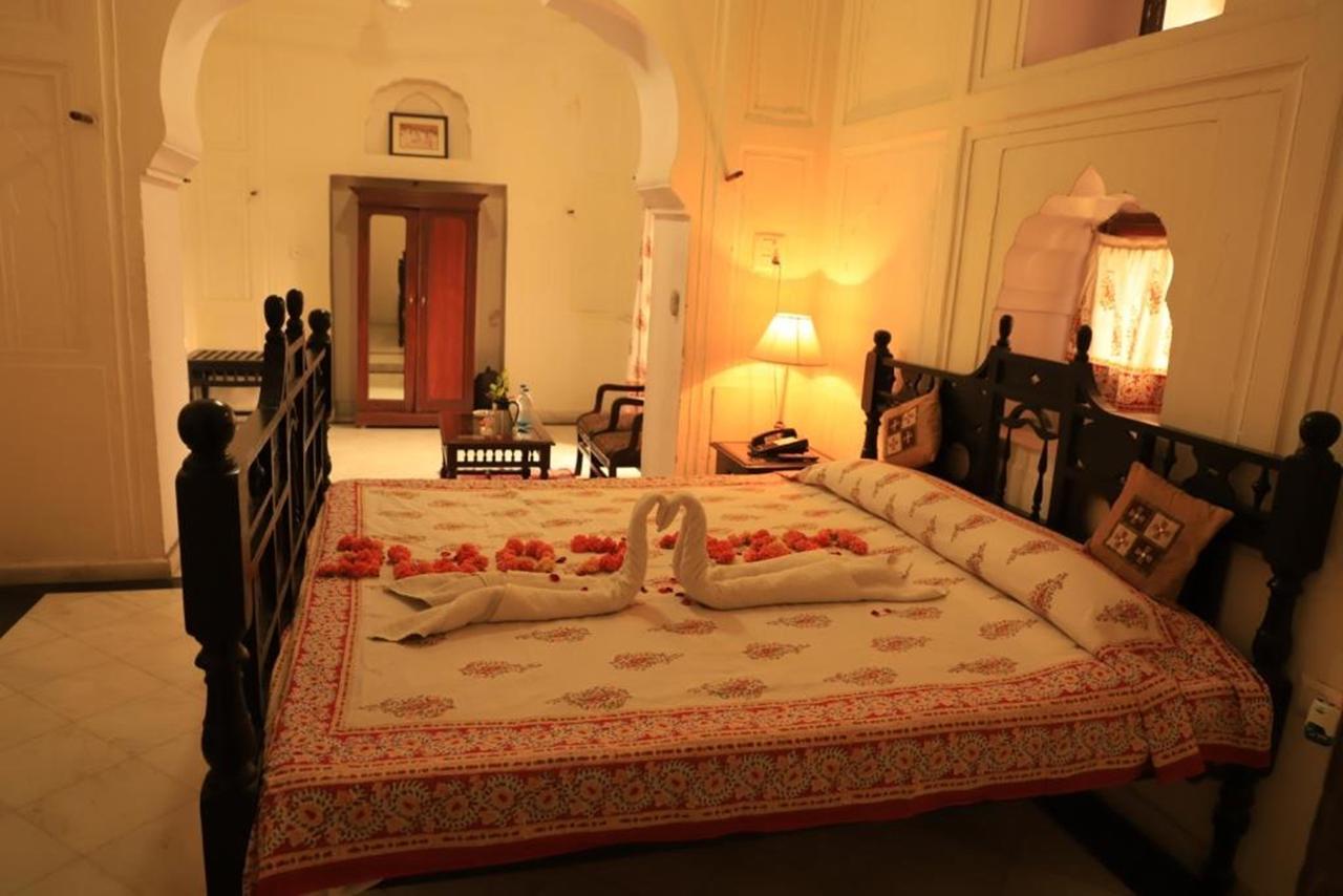 Mahal Khas Palace 珀勒德布尔 外观 照片