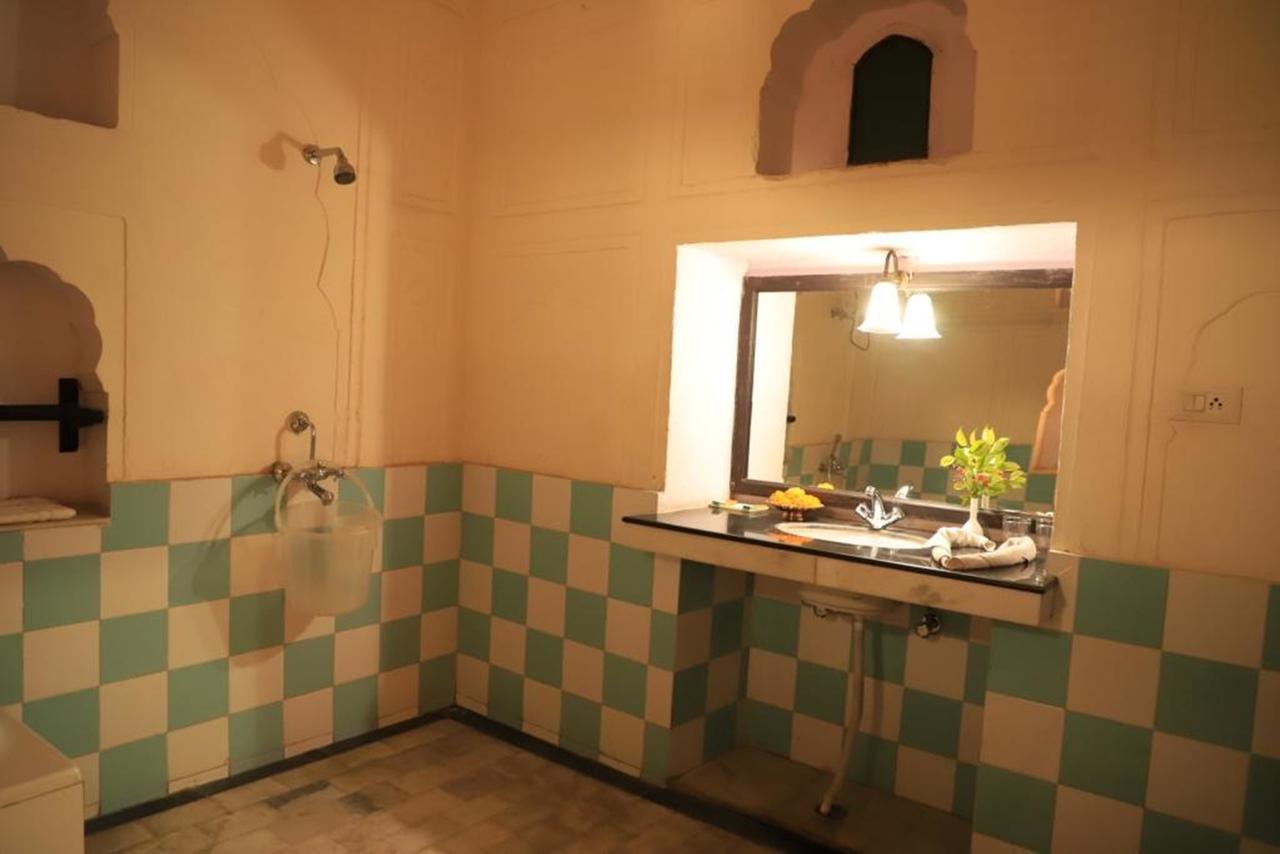 Mahal Khas Palace 珀勒德布尔 外观 照片