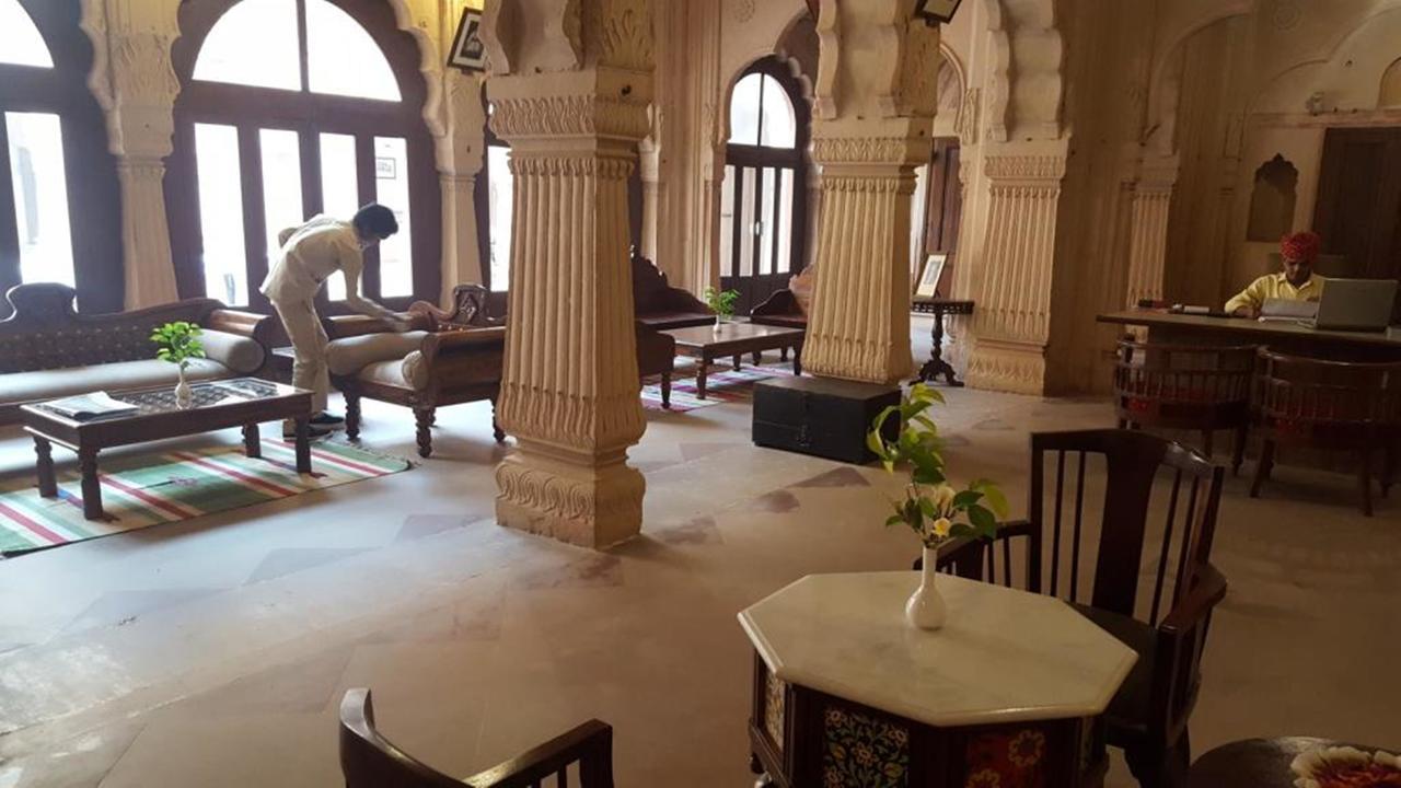 Mahal Khas Palace 珀勒德布尔 外观 照片